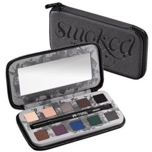 Urban Decay Smoked Eyshadow Palette (Discontinued)